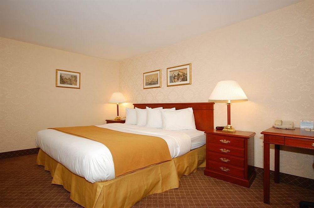 Days Inn By Wyndham Woodbury Long Island Ruang foto