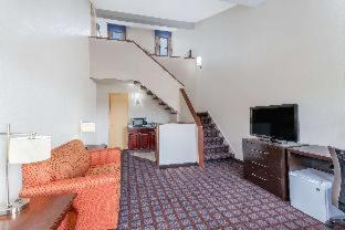 Days Inn By Wyndham Woodbury Long Island Ruang foto